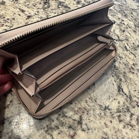 Kate Spade Glimmer Zip Around Wallet (Rose Gold) - LIKE NEW!! - Picture 4 of 8